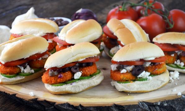 Mini-burgers de poulet épicés à la grecque