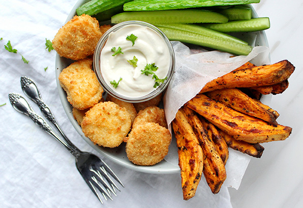 Chicken Nuggets with Sweet Potato Wedges and Garlic Yoghurt Sauce